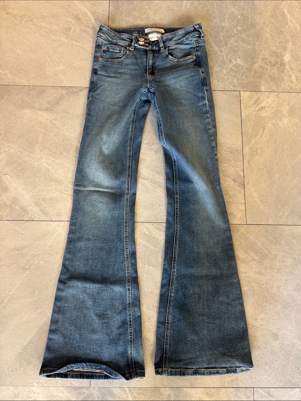 Garage Women's Flare Jeans in Medium Blue Wash